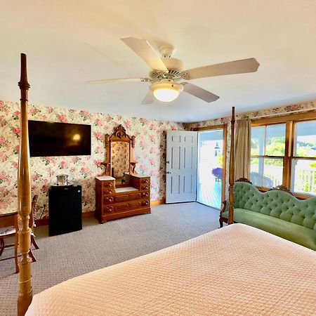 Rose Farm Inn ニュー・ショアハム エクステリア 写真