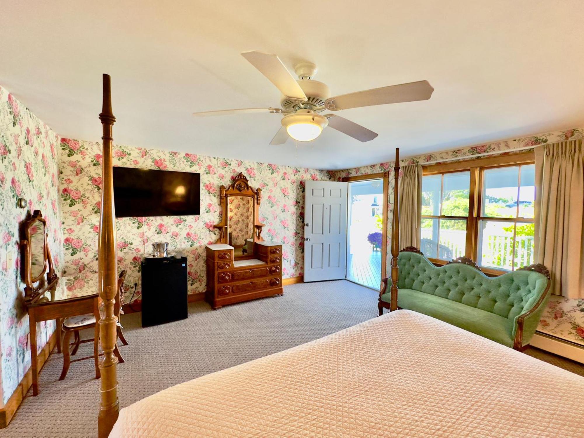 Rose Farm Inn ニュー・ショアハム エクステリア 写真